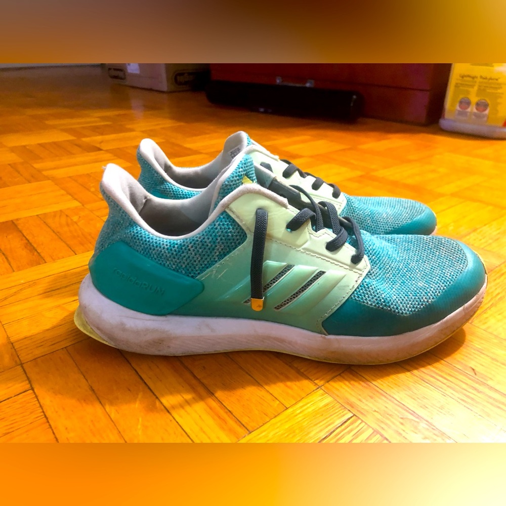 Adidas Rapid Run shoes